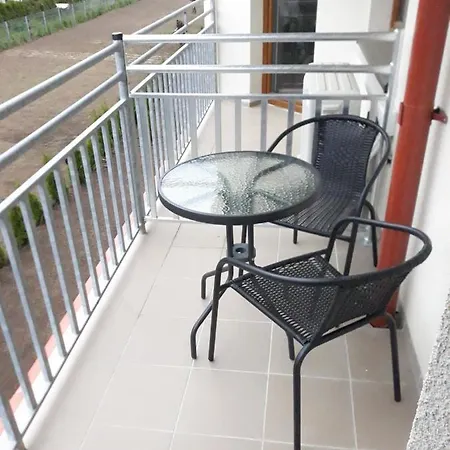 アパート Apartamenty Darlowko ダルウフコ